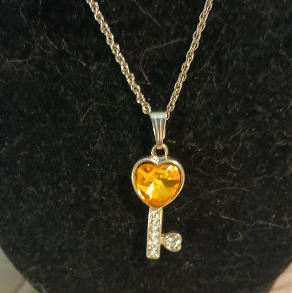 Heart Key Pendant Necklace